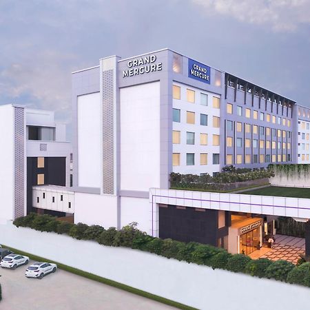 Grand Mercure Agra - An Accor Brand Zewnętrze zdjęcie